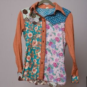Women's Vintage Floral Button up size 6